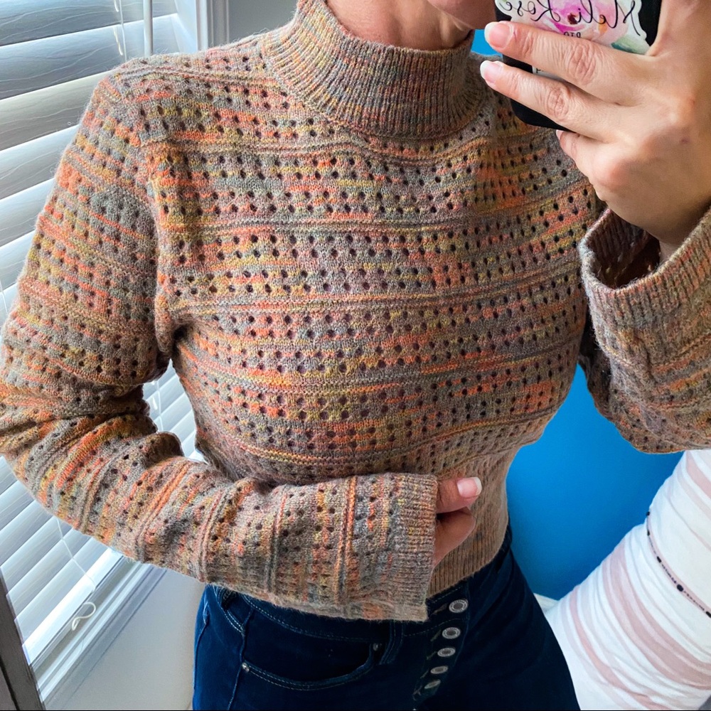 Few Left- CHRISSI• CROPPED KNIT SWEATER - Multicolor